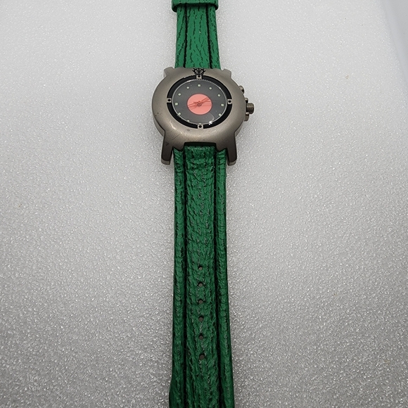 Gundam Titanium Shark Leather LImited MS-06F ZAKU II JDM Green Silver Red Watch - Picture 10 of 10